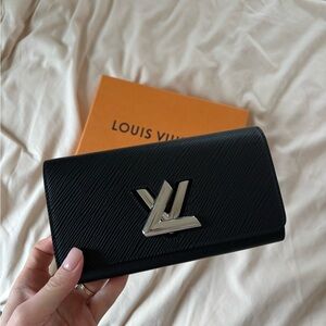 Louis Vuitton Black and Silver Epi Twist Long Wallet
